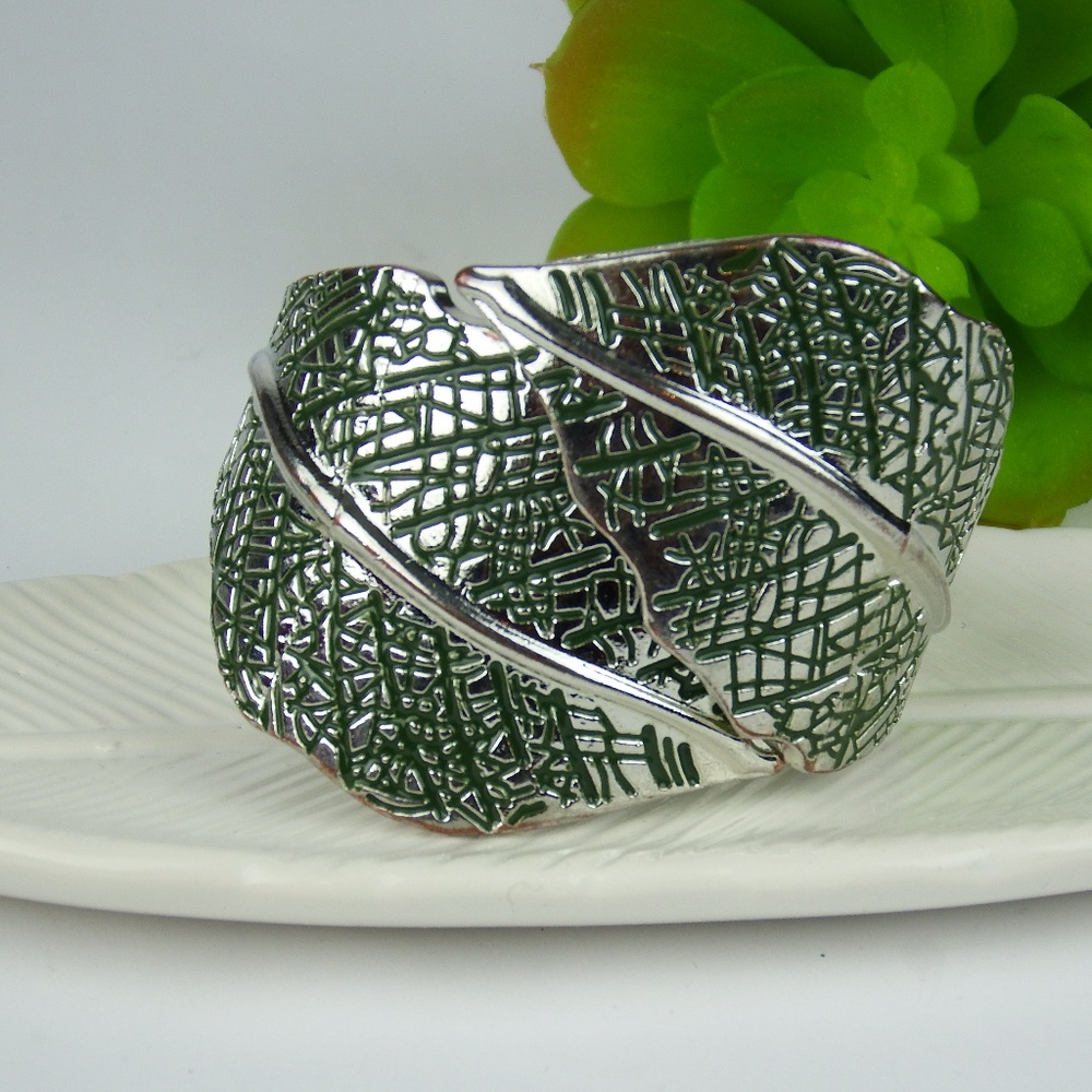 Silver Toned Leaf Hinged Cuff Bracelet
